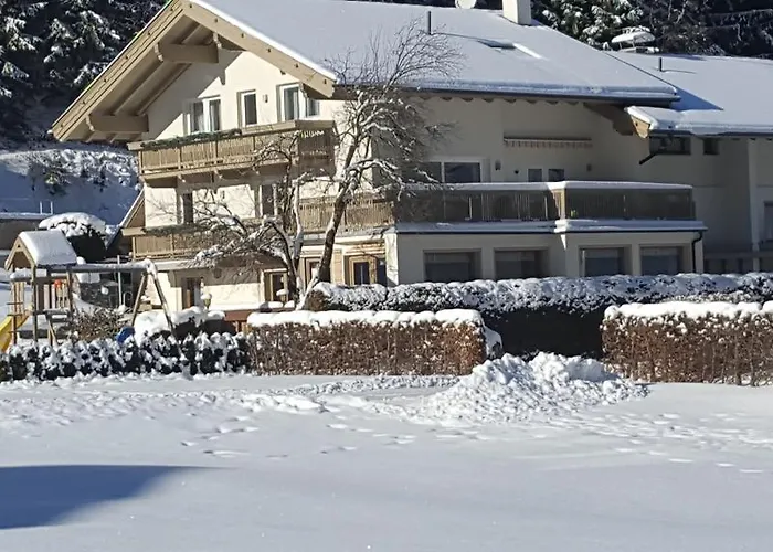 Haus Am Wald アパート ノイシュティフト・イム・シュトゥーバイタール